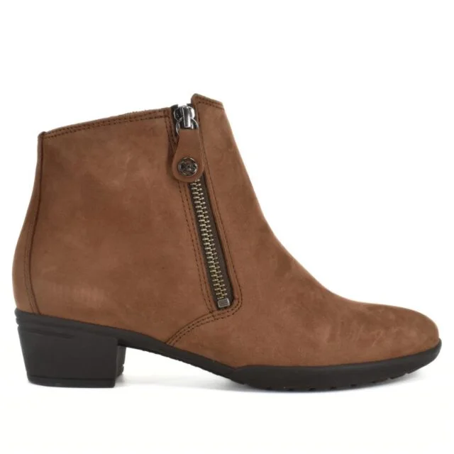 Bruin enkellaarsje met 2 ritsjes en uitneembaar voetbed van Hartjes