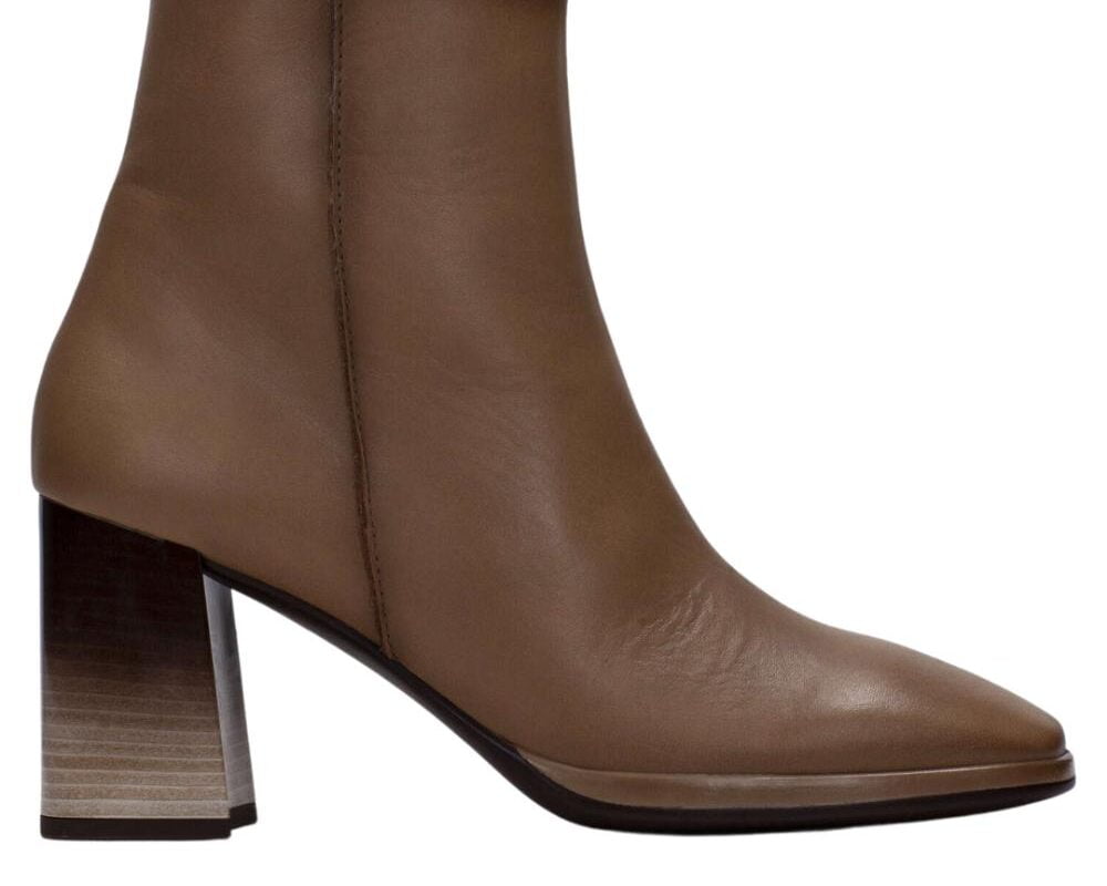 HI233020-Gobi 1 Enkellaarsje in beige leer op hoge hak Hispanitas