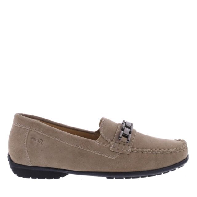 Sioux Cortizia 727 H 67748 instapper dames beige suède met mocassin design, brede pasvorm H en uitneembaar voetbed