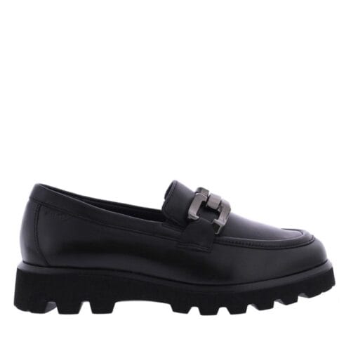 Ontdek de zwarte Sioux Meredira 751 loafer voor dames. Gemaakt van zacht leer met een uitneembaar voetbed en lichtgewicht profielzool. Perfect comfort en stijl.