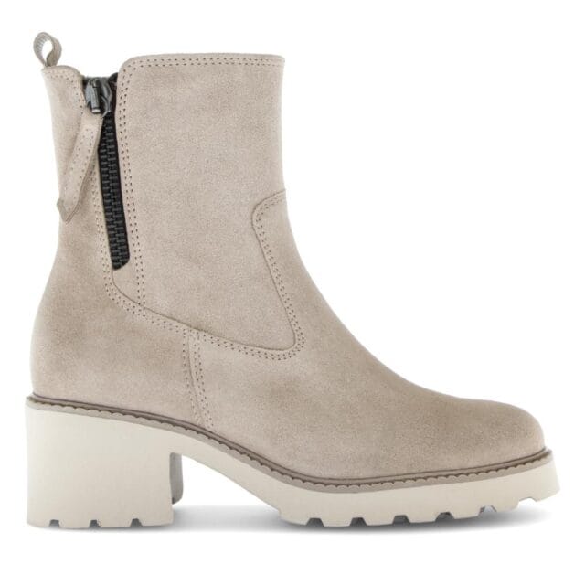 Beige suède damesboot van Gabor met hak, rits aan beide zijden en comfortabel voetbed